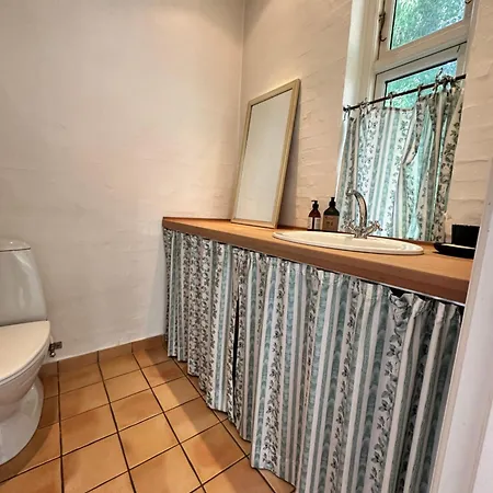 Chalé Havehuset Er En Oase I Skoven - Fa Hele Huset For Jer Selv!