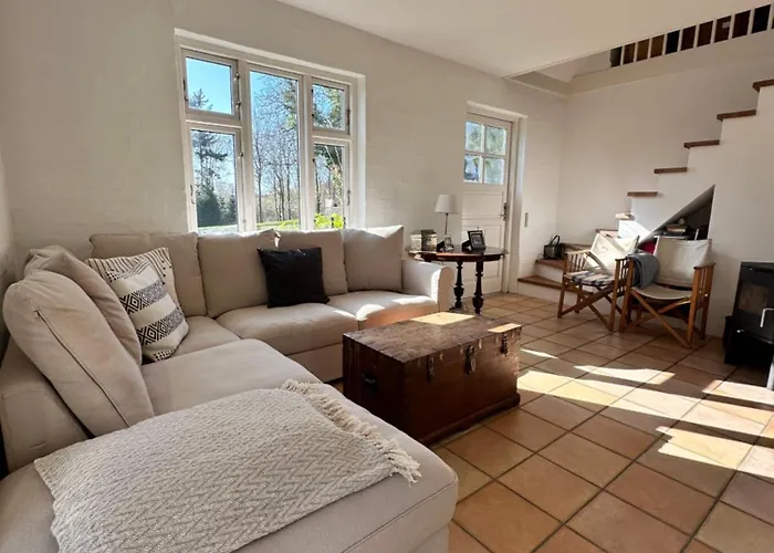 Chalet Havehuset Er En Oase I Skoven - Fa Hele Huset For Jer Selv! Stenstrup